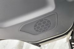 骐铃汽车 H300 116马力 4.08米单排厢式轻卡(JML5042XXYCD5)