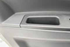 骐铃汽车 H300 116马力 4.08米单排厢式轻卡(JML5042XXYCD5)