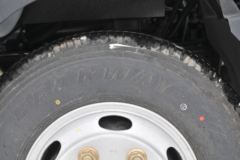 骐铃汽车 H300 116马力 4.08米单排厢式轻卡(JML5042XXYCD5)