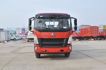 中国重汽HOWO 新款G5X中卡 220马力 4X2 6.75米栏板载货车(ZZ1187K561DF1B)