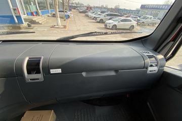 �й�����HOWO G5X�п� 220���� 4X2 6.75�������ػ���ͼƬ