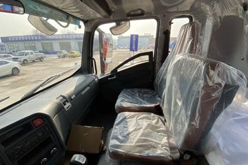 �й�����HOWO G5X�п� 220���� 4X2 6.75�������ػ���ͼƬ