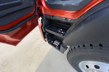 �й�����HOWO G5X�п� 220���� 4X2 6.75�������ػ���ͼƬ