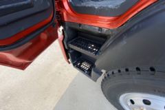 中国重汽HOWO G5X中卡 220马力 4X2 6.75米栏板载货车(ZZ1187G521DE1)