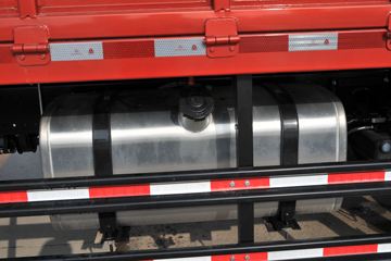 �й�����HOWO G5X�п� 220���� 4X2 6.75�������ػ���ͼƬ
