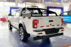 江淮T8 2019款 探索版尊贵型 2.0T柴油 139马力 两驱 标双排皮卡