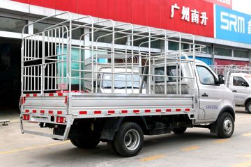 Խ X3 1.5L  112 3.2׵ŲդʽС()(SC5031CCYYGD64) ͼƬ