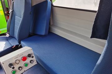 �������� ��ʨC6 215���� 4X2 �̻�������(DX5180GPS)ͼƬ