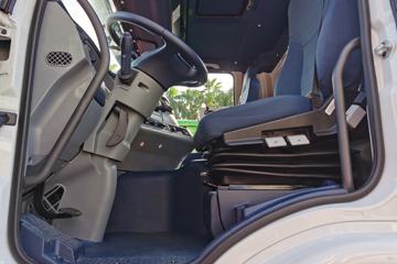 �������� ��ʨC6 215���� 4X2 �̻�������(DX5180GPS)ͼƬ