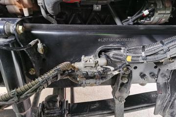 �������� ��ʨC6 215���� 4X2 �̻�������(DX5180GPS)ͼƬ