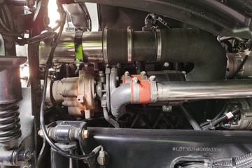 �������� ��ʨC6 215���� 4X2 �̻�������(DX5180GPS)ͼƬ