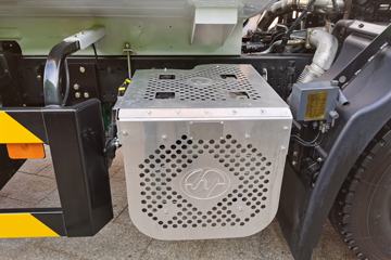 �������� ��ʨC6 215���� 4X2 �̻�������(DX5180GPS)ͼƬ