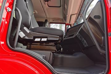 �������� ��ʨC6�ؿ� 380���� 4X2 LNGǣ����(ƽ��)(����)(CQ4187HD10381T)ͼƬ