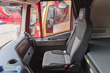 �������� ��ʨC6�ؿ� 380���� 4X2 LNGǣ����(ƽ��)(����)(CQ4187HD10381T)ͼƬ