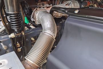 �������� ��ʨC6�ؿ� 380���� 4X2 LNGǣ����(ƽ��)(����)(CQ4187HD10381T)ͼƬ