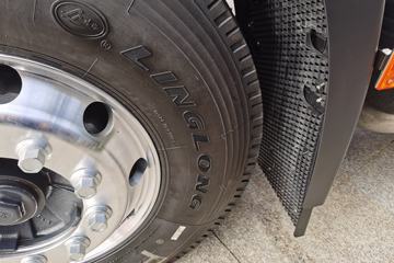 �������� ��ʨC6�ؿ� 380���� 4X2 LNGǣ����(ƽ��)(����)(CQ4187HD10381T)ͼƬ