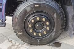 上汽红岩 杰豹 280马力 4X2 9.8米厢式载货车(CQ5186XXYAMDG701)
