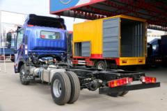 大运 祥龙 156马力 4.12米单排厢式轻卡(CGC5047XXYHDE33E)