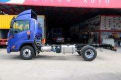 大运 祥龙 156马力 4.12米单排厢式轻卡(CGC5047XXYHDE33E)