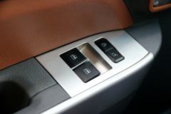 大运 祥龙 156马力 4.12米单排厢式轻卡(CGC5047XXYHDE33E)