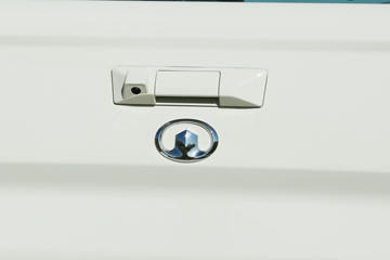 ���� �翥7 2019�� ��Ӣ�� 2.0T���� 170���� ����С˫Ƥ��ͼƬ