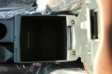 ���� �翥7 2019�� ��Ӣ�� 2.0T���� 170���� ����С˫Ƥ��ͼƬ