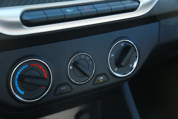 ���� �翥7 2019�� ��Ӣ�� 2.0T���� 170���� ����С˫Ƥ��ͼƬ