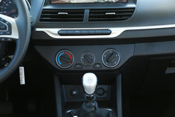 ���� �翥7 2019�� ��Ӣ�� 2.0T���� 170���� ����С˫Ƥ��ͼƬ