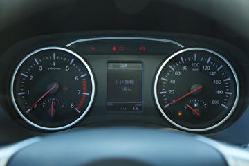 ���� �翥7 2019�� ��Ӣ�� 2.0T���� 170���� ����С˫Ƥ��ͼƬ