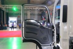 庆铃 五十铃KV100 120马力 单排轻卡底盘(国六)(QL1080BUHACY)