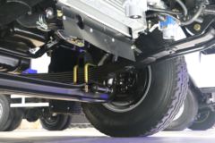 庆铃 五十铃KV100 120马力 单排轻卡底盘(国六)(QL1080BUHACY)