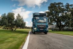 曼(MAN) TGM系列重卡 320马力 4X2 厢式载货车(TGM 18.320) 曼(MAN) TGM系列重卡 320马力 4X2 厢式载货车(TGM 18.320)