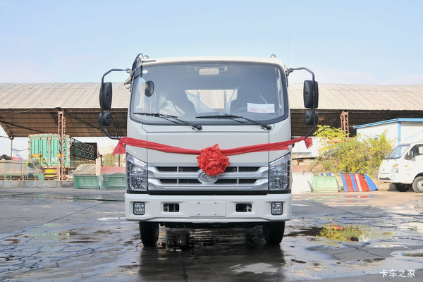 福田 时代2 120马力 4X2 洒水车(程力威牌)