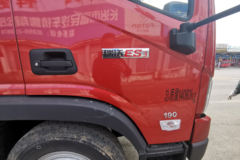 福田 瑞沃ES3 190马力 5.4米排半仓栅式轻卡(国六)(BJ5144CCYKPFD-02)