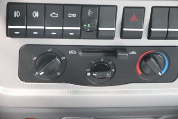 �й�����HOWO ���� ����� 116���� 3.3���Ű������Ῠ(ZZ1047C2813E145)ͼƬ