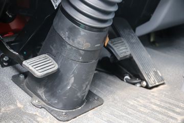 �й�����HOWO ���� ����� 116���� 3.3���Ű������Ῠ(ZZ1047C2813E145)ͼƬ