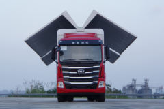 南骏汽车 瑞宇K60G 300马力 6X2 9.47米中置轴货车