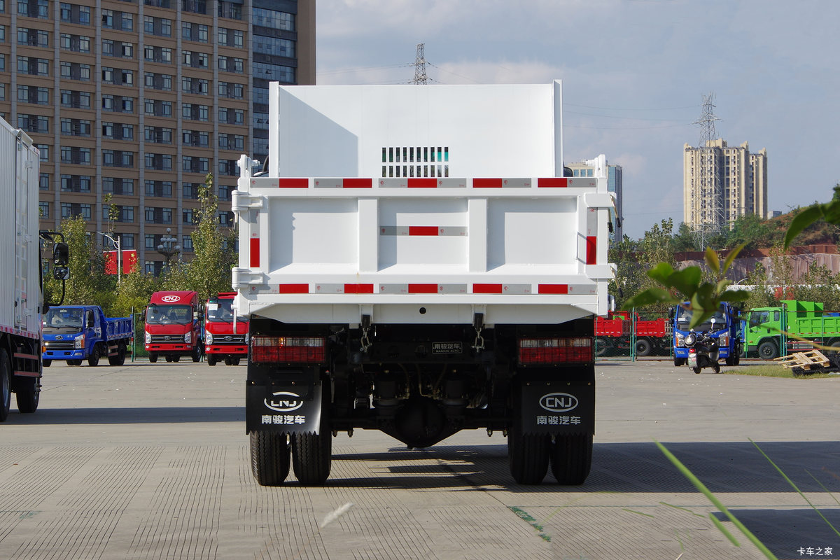 �Ͽ����� ���D20P ������ 87���� 4X2 3.3����ж��(NJA3040EPE31V)���                                                