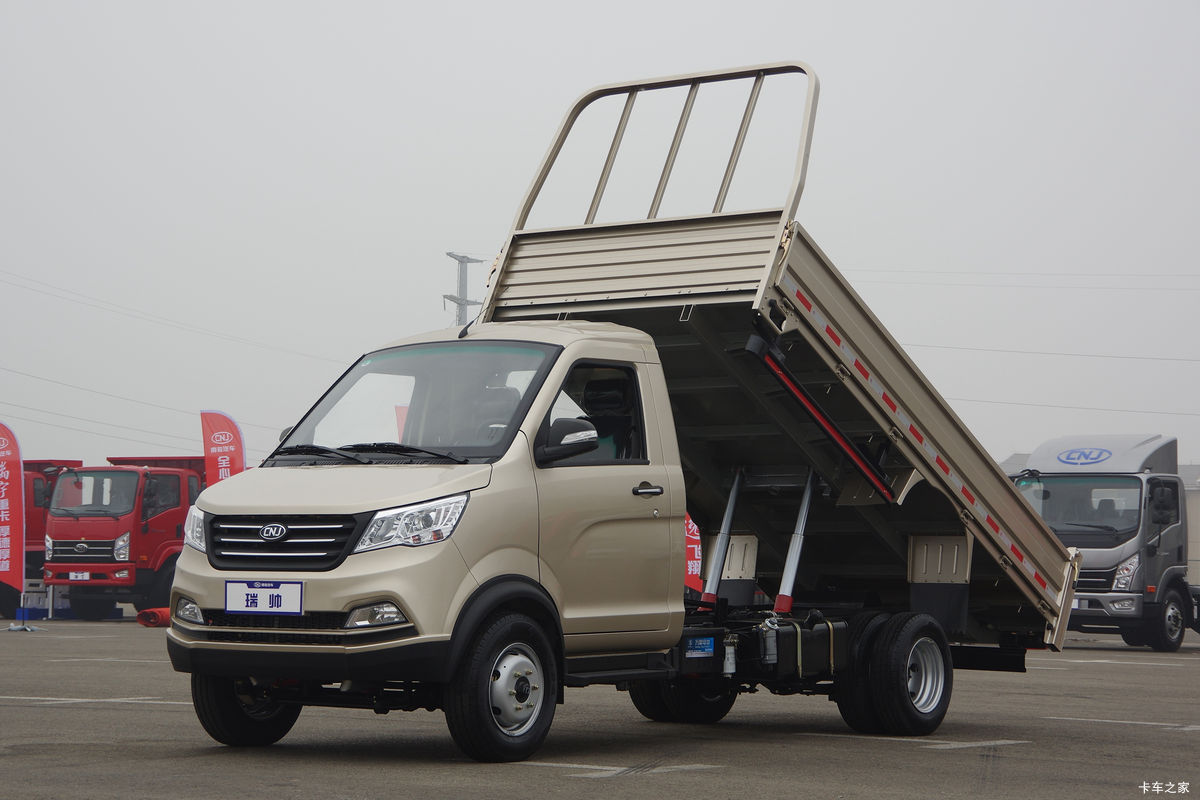 南骏汽车 瑞帅F2系 豪华版 2.2L 82马力 4X2 3.1米自卸车