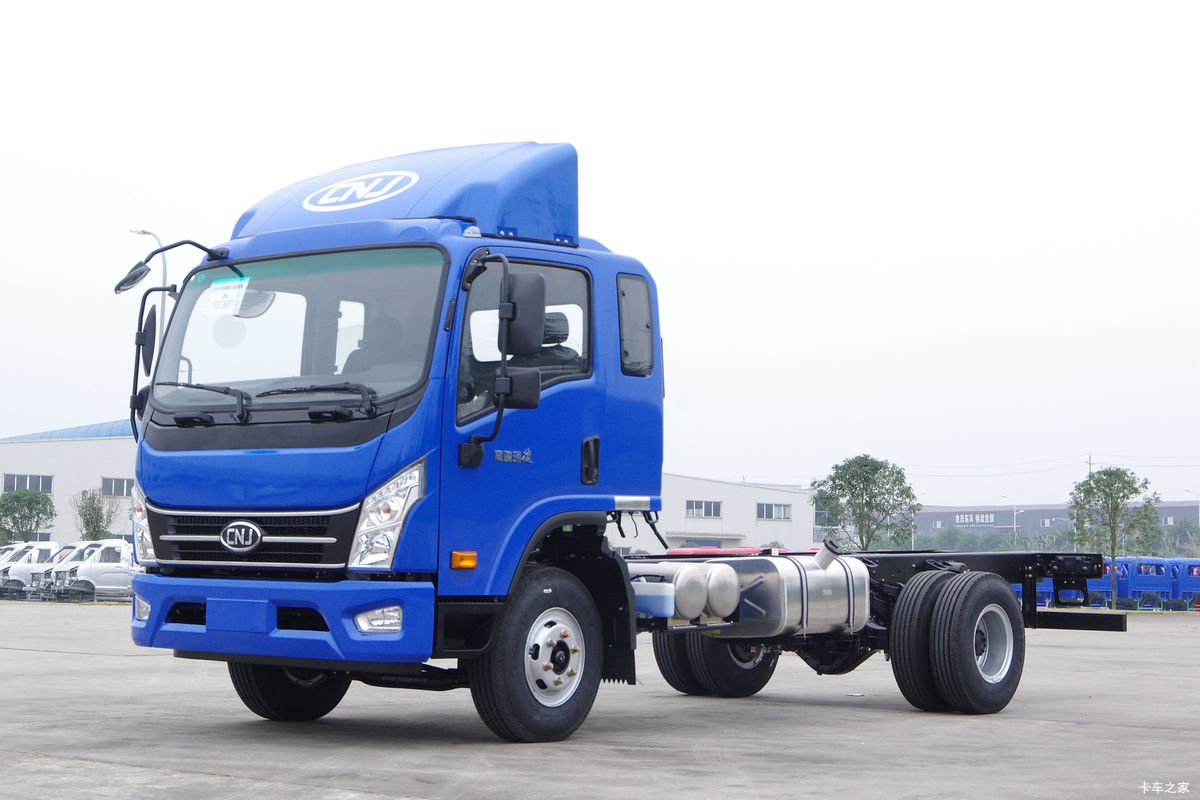 南骏汽车 瑞捷D50 豪华版 184马力 5.4米排半栏板载货车(国六)