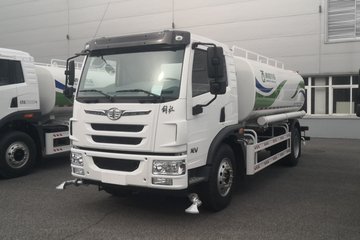 青岛解放 龙V 220马力 4X2 洒水车