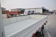 大运 新奥普力 95马力 4.12米单排栏板轻卡(CGC1048HDC33E)