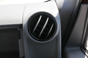 ��� ��VH 130���� 4X2 4.21��ƽ�����䳵ͼƬ