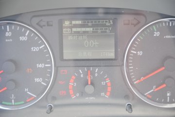 ��� ��VH 130���� 4X2 4.21��ƽ�����䳵ͼƬ