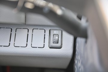 ��� ��VH 130���� 4X2 4.21��ƽ�����䳵ͼƬ