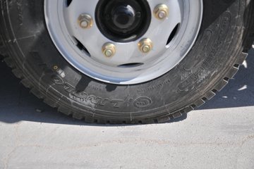 ��� ��VH 130���� 4X2 4.21��ƽ�����䳵ͼƬ