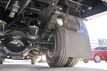��� ��VH 130���� 4X2 4.21��ƽ�����䳵ͼƬ