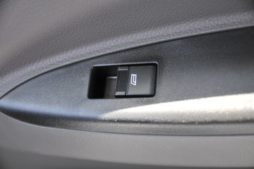 ��� ��VN 110���� 4.21�׵��������Ῠ(CA1040P40K50L1E5A84)ͼƬ