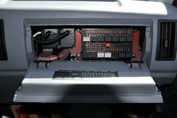 ��� ��VH 190���� 6.75���Ű��դʽ�ػ���(CA5180CCYPK62L7E5A85)ͼƬ