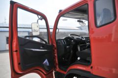 东风 多利卡D6-L 锐能版 130马力 3.8米排半栏板轻卡(EQ1041L8BDB)